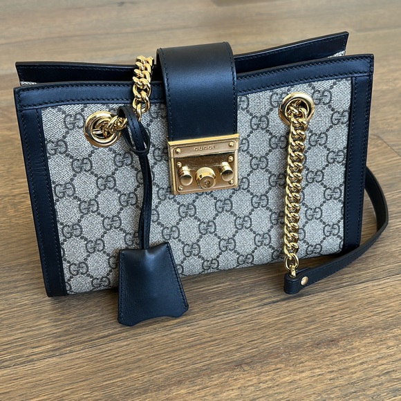 PADLOCK SMALL GG SHOULDER BAG | LIKE NEW!!! - Picture 7 of 13